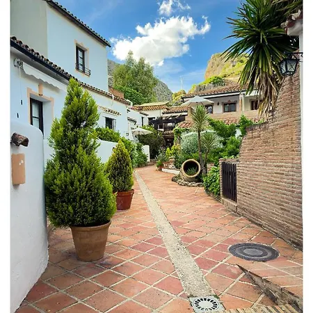 Molino Del Santo Hotel 2*